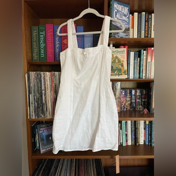 Reformation Elana 100% Linen Dress | Size 6 - Picture 7 of 11